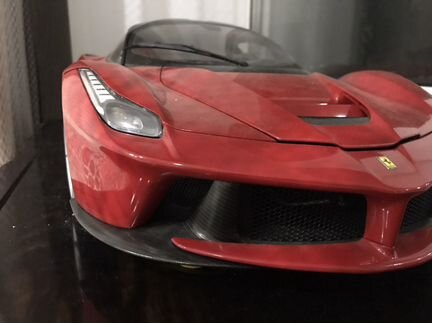 Продаю Ferrari