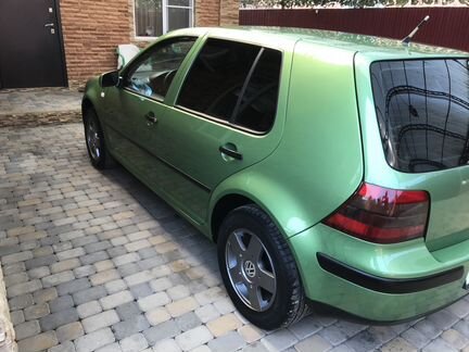 Volkswagen Golf 1.6 МТ, 1998, 250 000 км