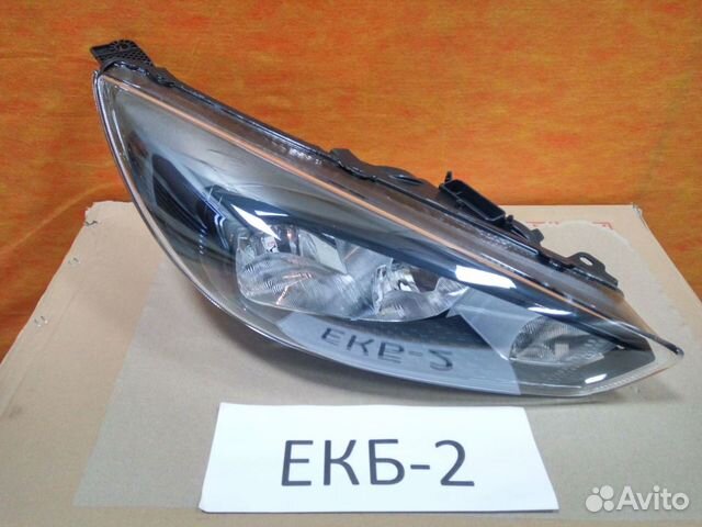 Фара правая Ford focus 3