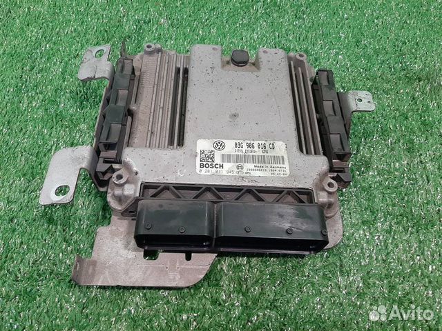 Блок управления двс volkswagen Touran (1T1) 2005