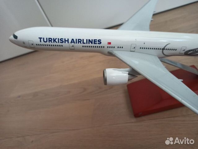 Модель самолета Boeing 777-300 (1:160) Turkish air