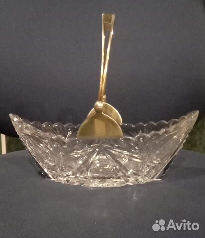Хрустальная конфетница с серебряной ручкой