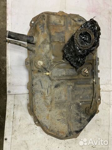 Бензобак Lancer 9