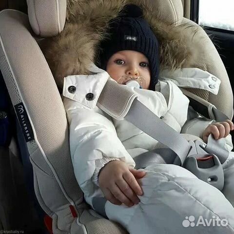 Детское автокресло Carmate Swing Moon 9-25