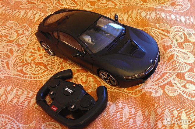 Машинка BMW i8 радиоуправляемая двери с пульта