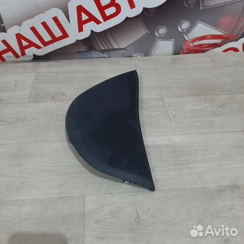 Накладка на торпедо передняя левая Hyundai Solaris