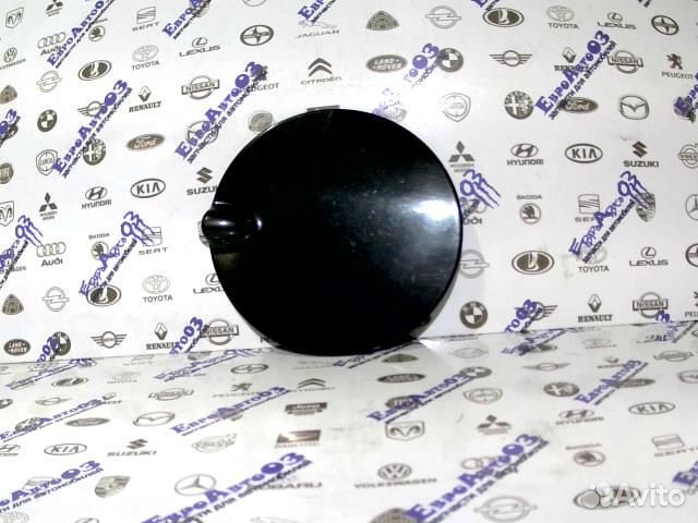 Лючок бензобака (черный) Ford Focus II 2005-2008