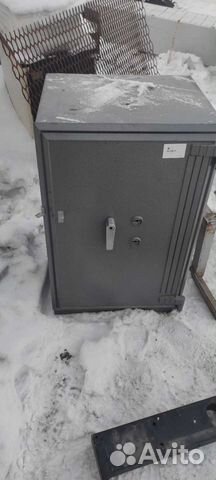 Сейфы металлические