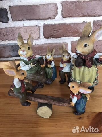 Пасхальная семья зайчиков