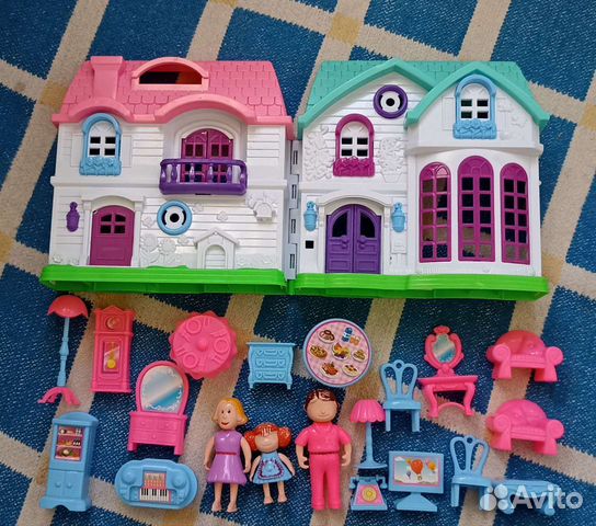 Кукольный дом с мебелью б/у