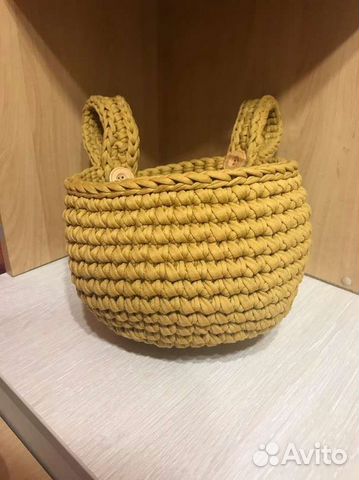 Вязаная подвесная корзина-органайзер