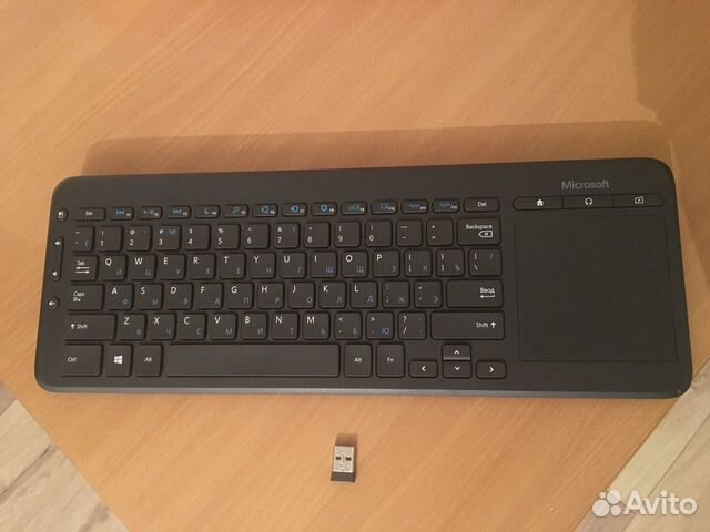 Беспроводная клавиатура Microsoft с тачпадом дляtv