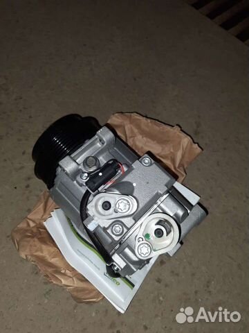 Компрессор кондиционера на мерседес 639