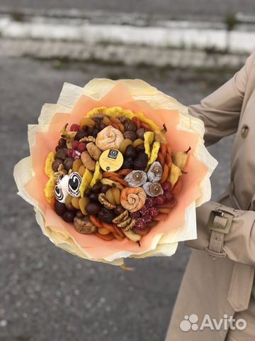 Съедобные букеты из сухофруктов и орехов