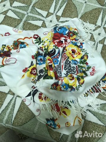 Палантин новый размером 185/70