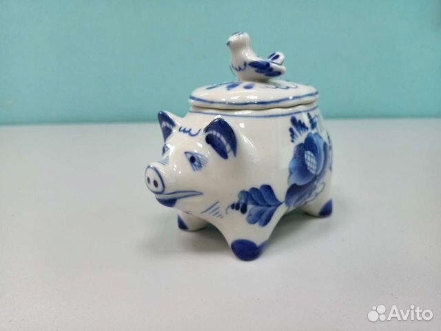 Шкатулка авторская Гжель свинья птица