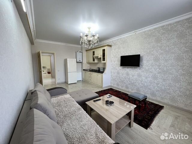 

2-к. квартира, 70 м², 1/8 эт.
