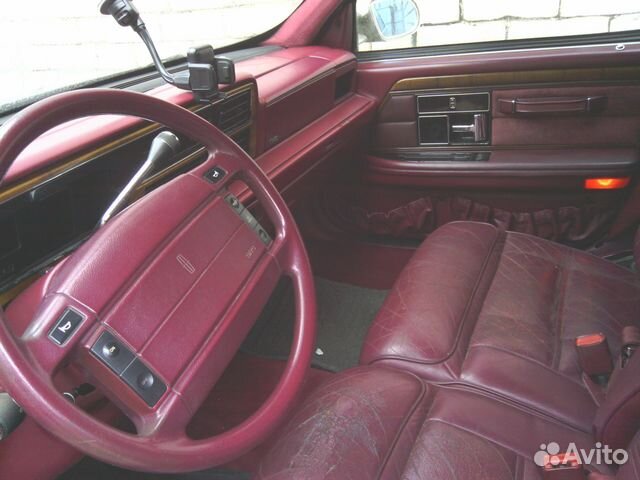 Lincoln continental 3.8 at 1992. Lincoln Continental 1991. Linkoln Continental 1991. Линкольн Континенталь 1991 салон. Lincoln Continental 1990 салон.