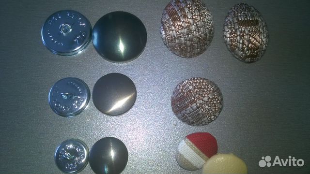 Обтяжка пуговиц тканью, кожзаменителем,кожей