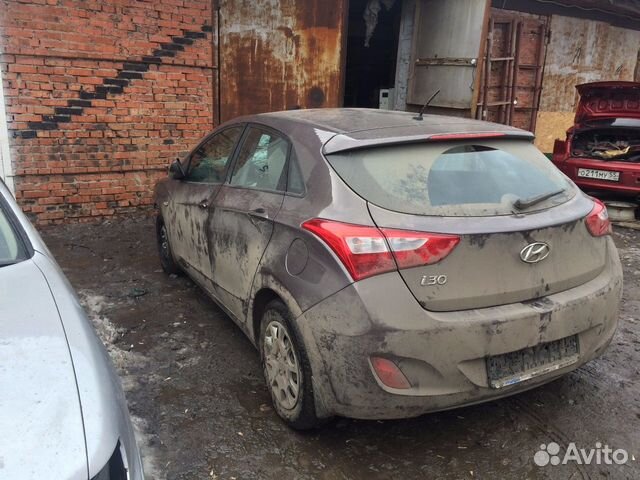 Дверь капот фара бампер hyundai i30 Дверь капот фара бампер hyundai i30