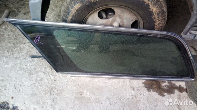Задняя левое стекло собачника диамант,сигма