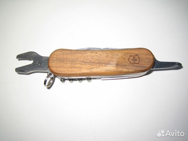 Нож перочинный Victorinox EvoWood S557 (новый)