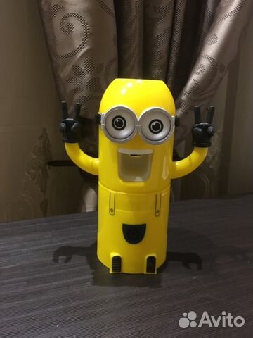 Держатель для зубных щёток Minion Wash Kit