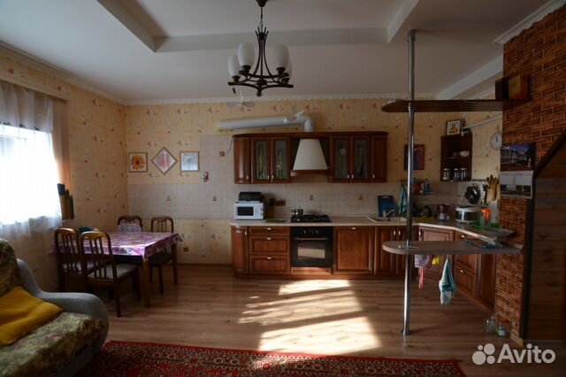 Дом 300 м² на участке 6 сот.