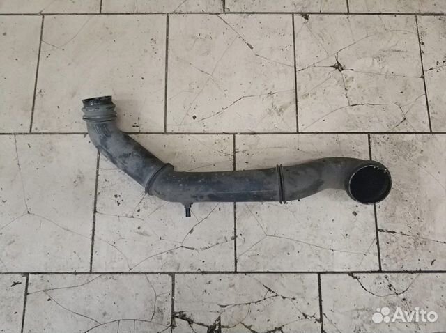 Патрубок интеркуллера Volvo S60, xc70, xc90 2.5t