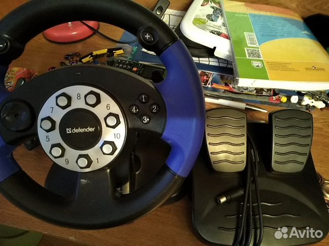 Руль и педали для игр на компьютере Руль и педали для игр на компьютере