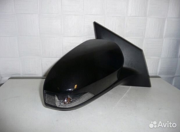 Зеркала на Toyota Auris 2 E18 2013 Зеркала на Toyota Auris 2 E18 2013