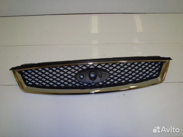 Решетка радиатора передняя верхняя Ford Focus 2