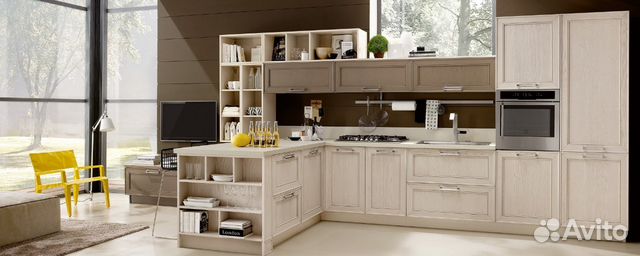 Кухонный гарнитур с образца (Италия) Кухонный гарнитур с образца (Италия)