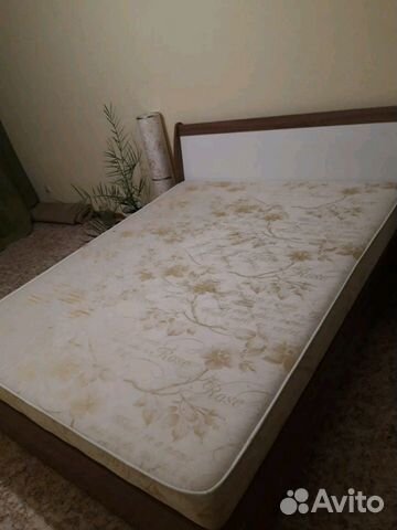 Кровать Кровать