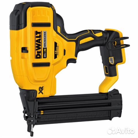 Аккумуляторный финишный нейлер Dewalt DCN680B