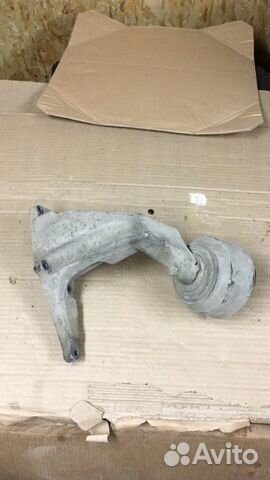 Кронштейн двигателя левый Mercedes A1132232004 Кронштейн двигателя левый Mercedes A1132232004