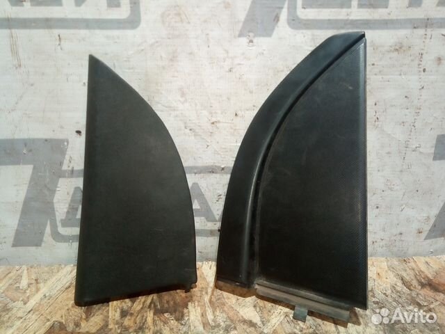 Накладка двери задняя правая Hyundai Sonata 5