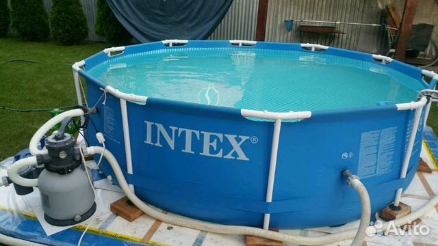 Каркасный бассейн intex