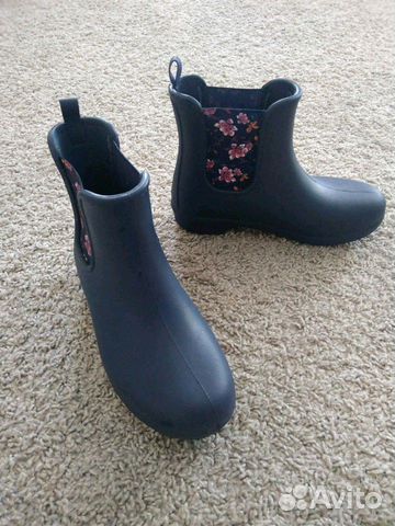 Резиновые сапоги женские Crocs