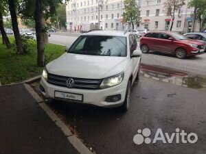 Volkswagen Tiguan 2.0 AT, 2011, 111 000 км