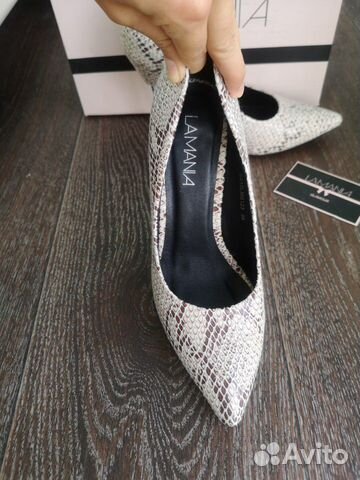 Туфли, босоножки и зимние сапожки Туфли, босоножки и зимние сапожки