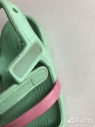 Босоножки crocs на девочку Босоножки crocs на девочку
