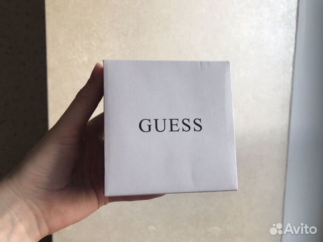 Коробка из-под часов guess