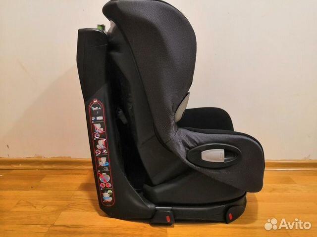 Детское автомольное кресло Maxi cosi axiss