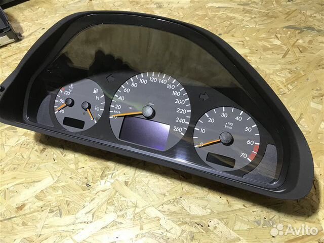 Панель приборов Mercedes-Benz E-Class W210 W210 Панель приборов Mercedes-Benz E-Class W210 W210