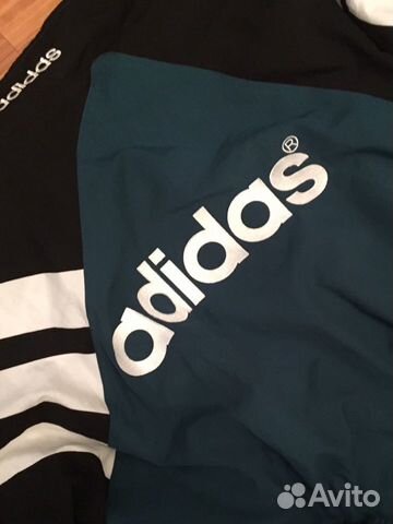 Спортивный костюм adidas Спортивный костюм adidas