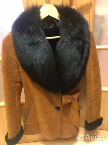 Продаётся зимняя дубленка (короткая) Продаётся зимняя дубленка (короткая)