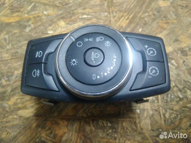 Блок управления светом Ford Focus 3
