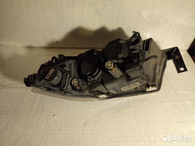 Фара правая BMW 3 e90 04-08