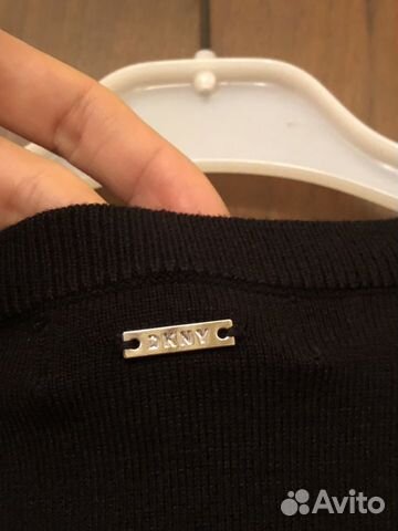 Свитер dkny оригинал новый Свитер dkny оригинал новый